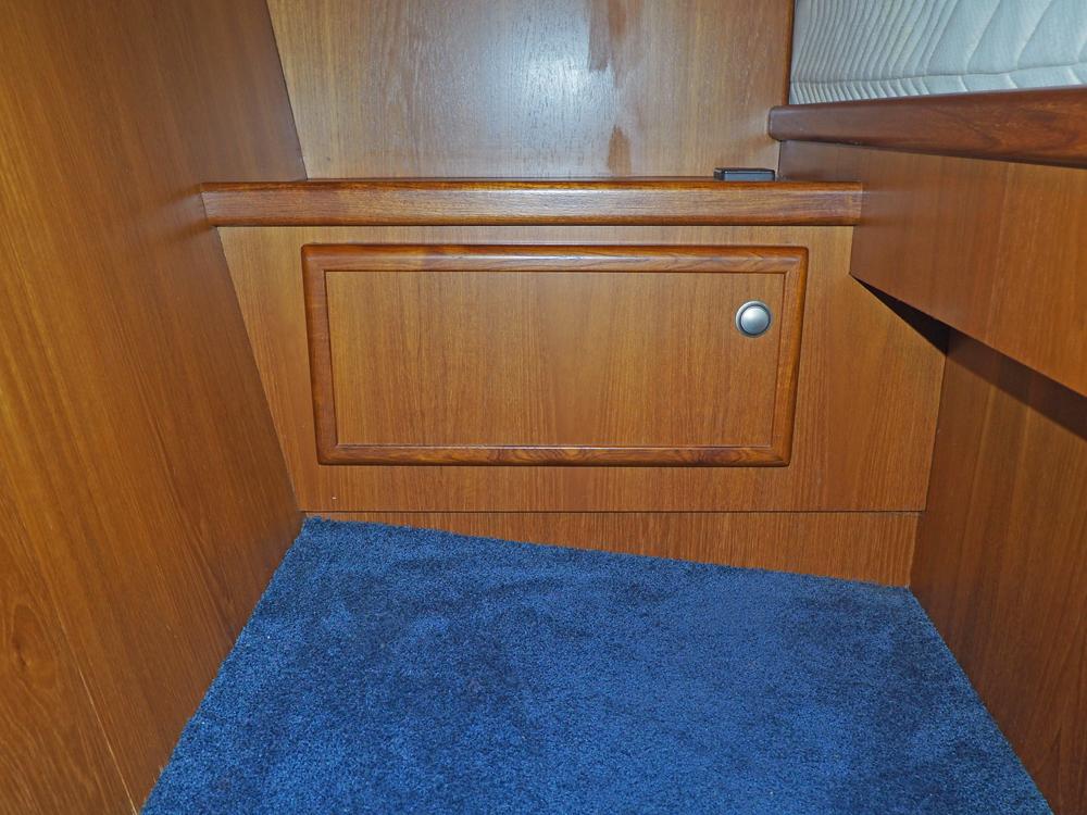 Aft cabin, Accommodation